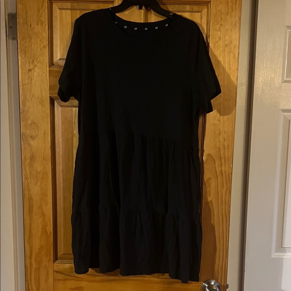 Gap Ladies Short Sleeve Tiered Dress - XL